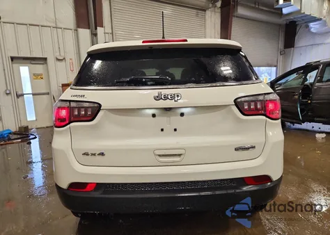 2018 Jeep Compass Latitude z USA, uszkodzony, nr VIN 3C4NJDBB2JT397739